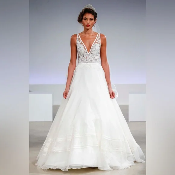 chinese dress ladies used Kleinfeld Wedding Gown